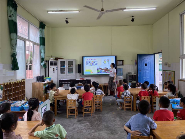 宜宾市叙州区观音镇中心幼儿园开展2021年秋期“开学安全第一课”