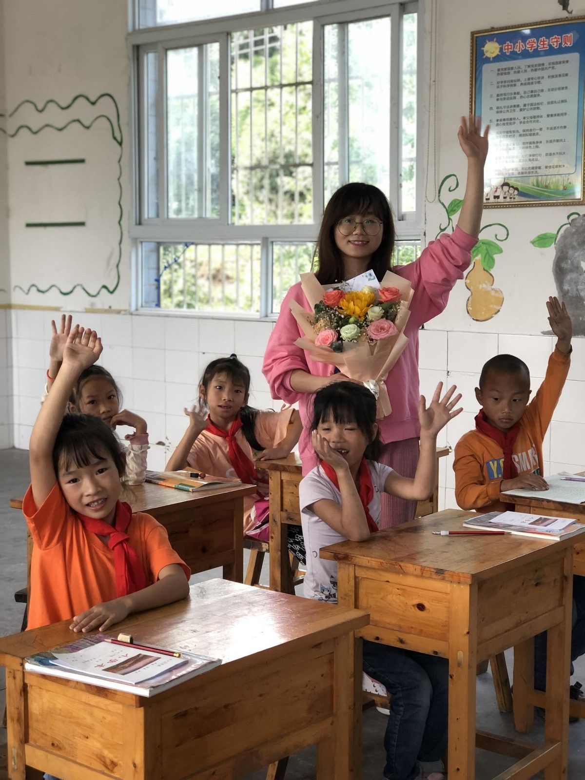 宜宾市叙州区南广镇中心小学校举行第37个教师节庆祝活动